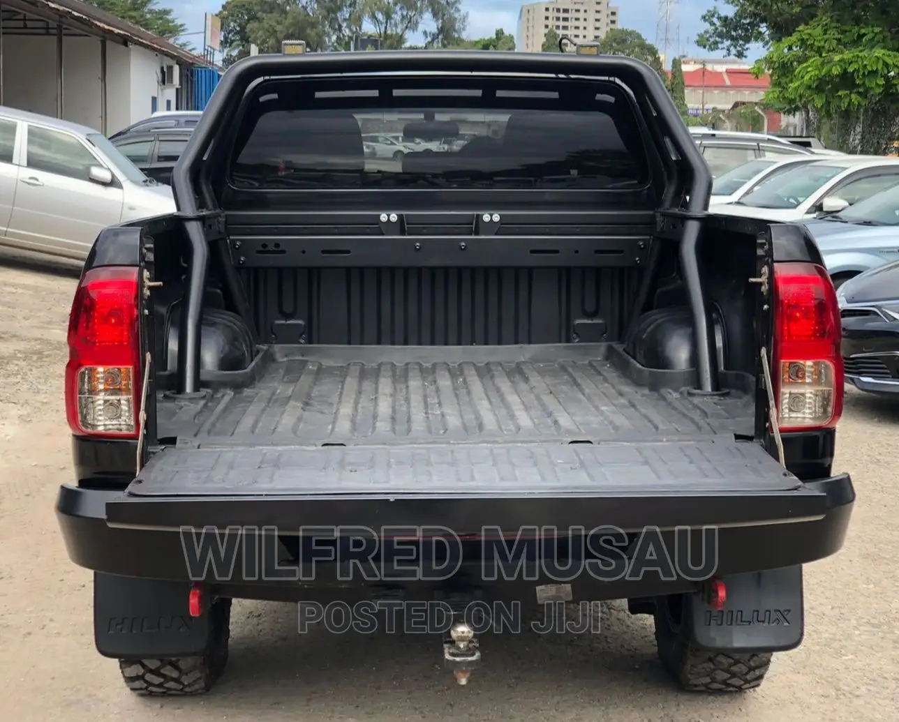 Toyota Hilux 2018 Black