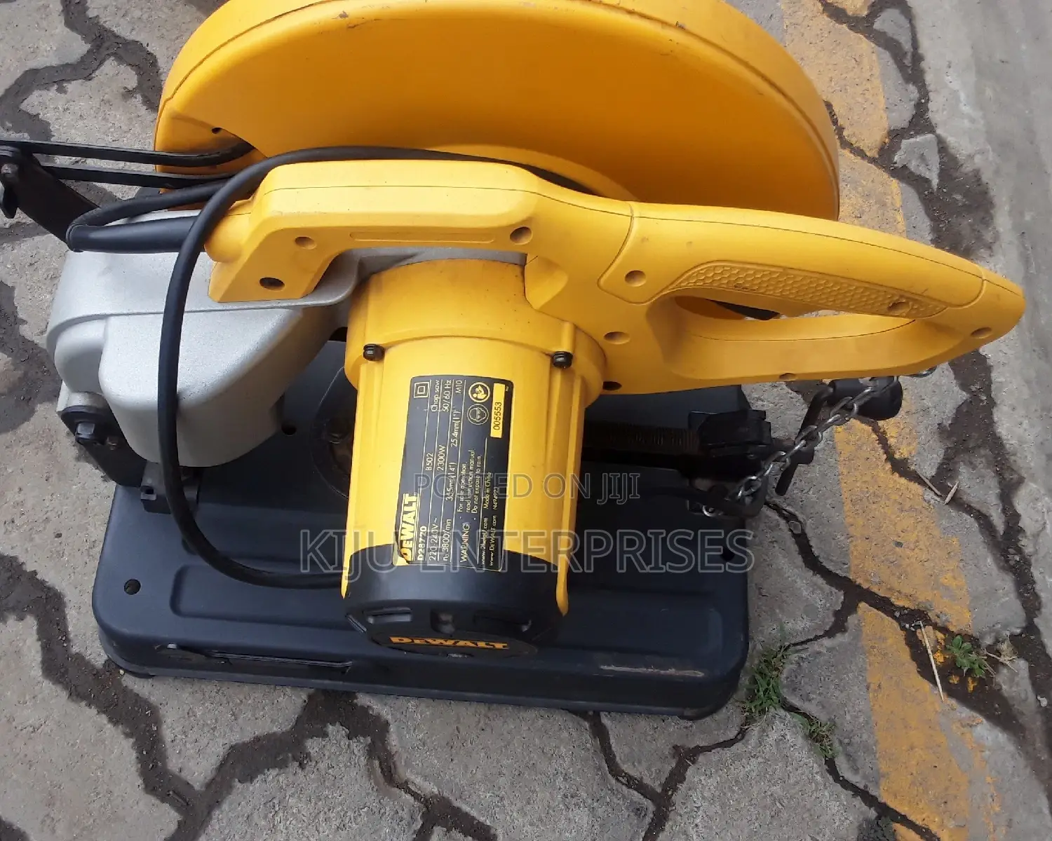 Cut Saw_dewalt