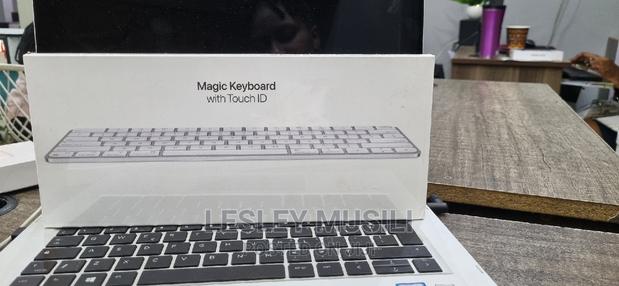 Apple Magic Keyboard With Touch ID New - thumbnail 2