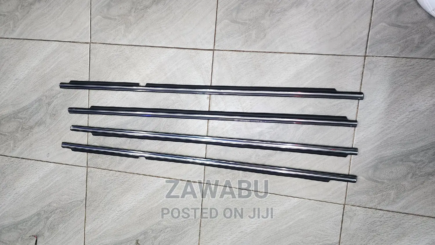 LC Fj100 Chrome Weather Strips
