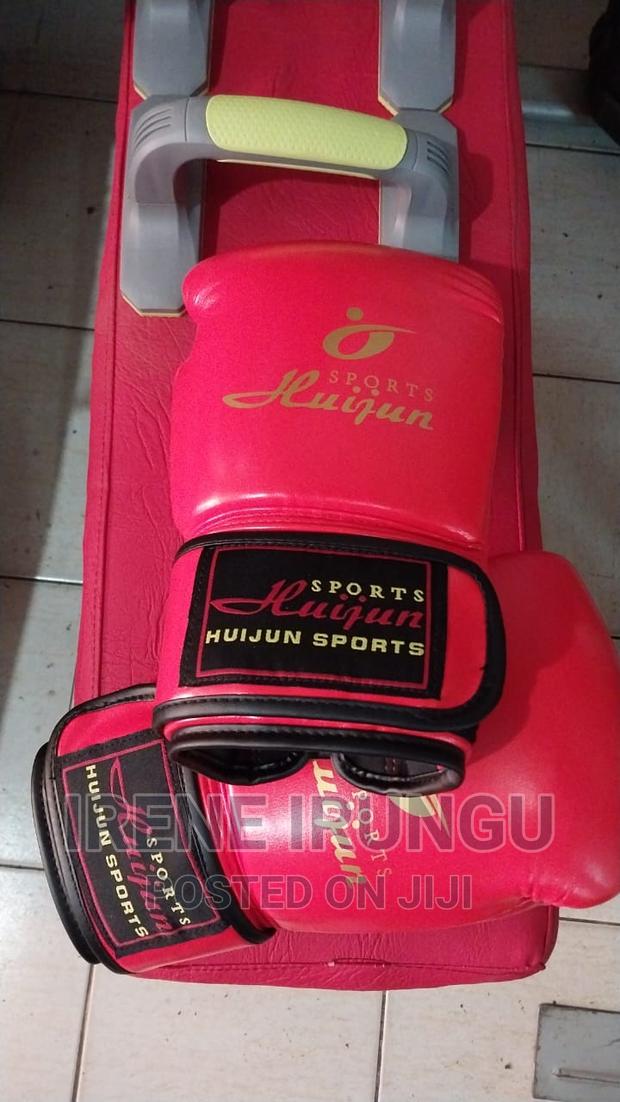 Pair of Quality Boxing Gloves - main view