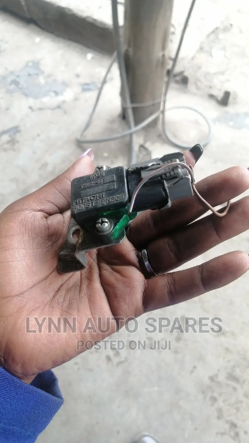 Nissan Vanette Vaccume Sensor