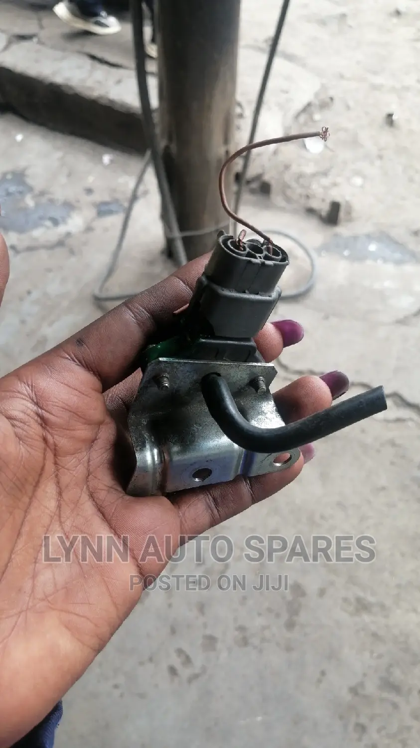 Nissan Vanette Vaccume Sensor