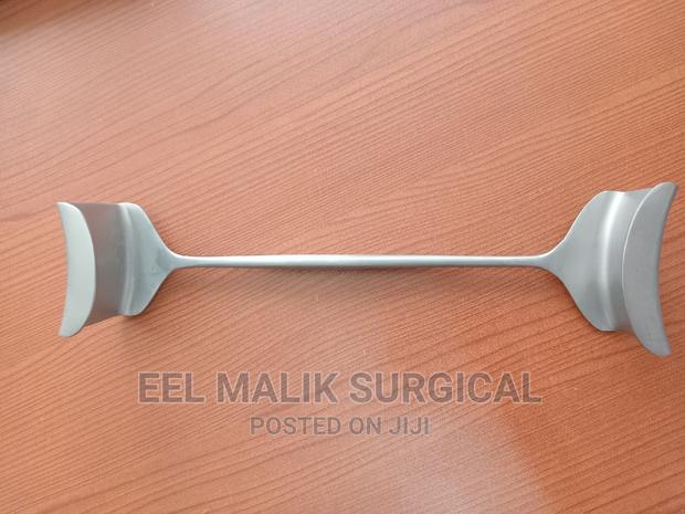 Moris Retractor Stainless Steel - main view