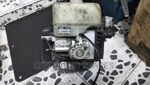 Mitsubishi Pajero V6 Engine Complete Booster