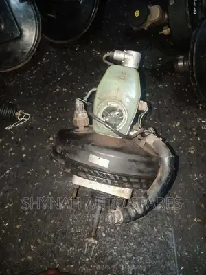 Brake Master Cylinder and Booster Toyota Hilux Millenium