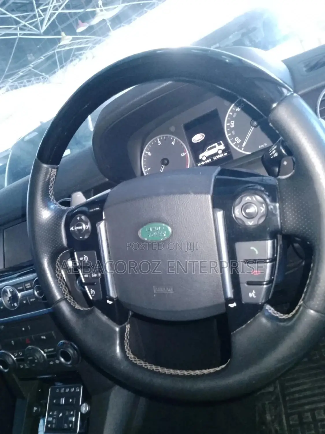 Land Rover Discovery 2015 White