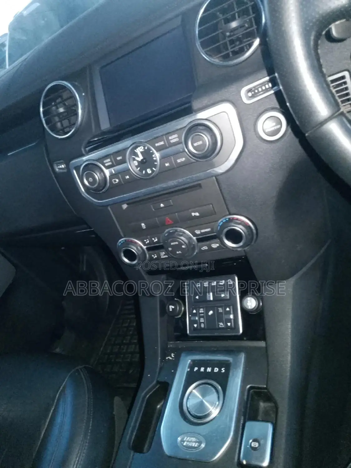 Land Rover Discovery 2015 White