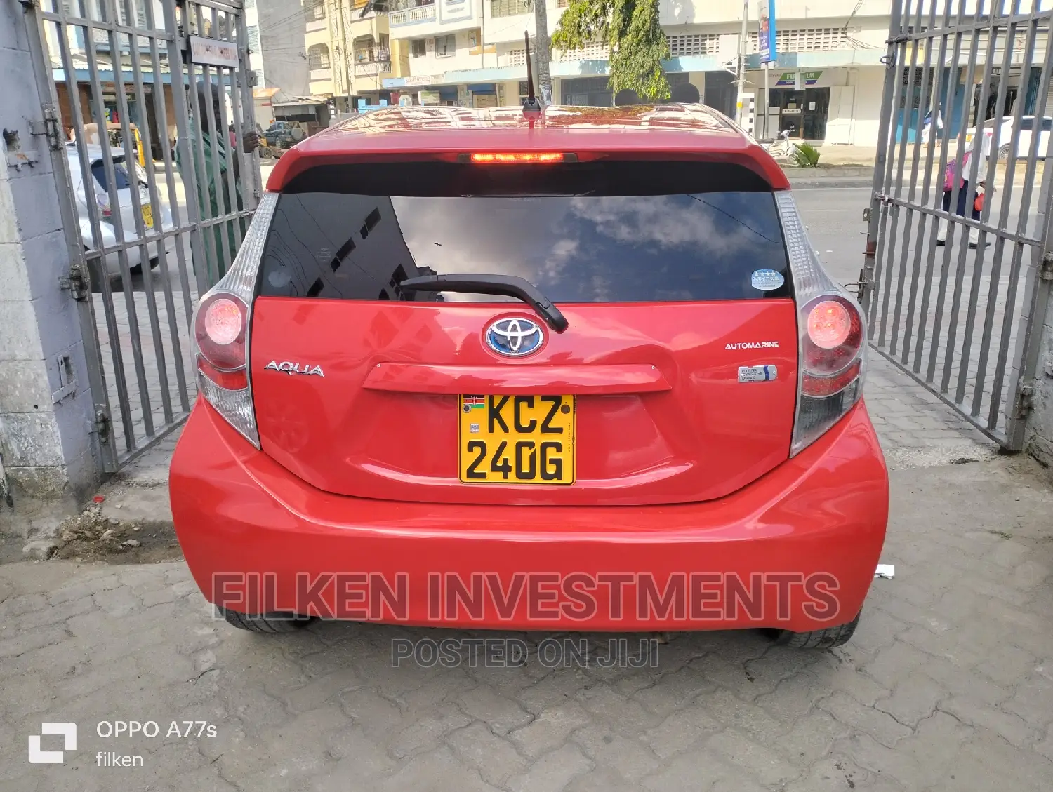 Toyota Aqua 2013 Red
