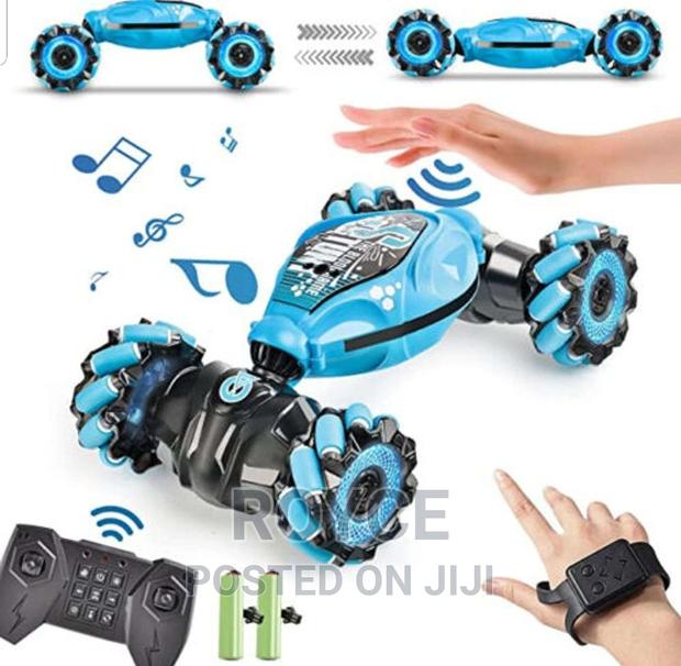 1:16 RC 4X4 Stunt 360 Twist Remote Control Toy Car