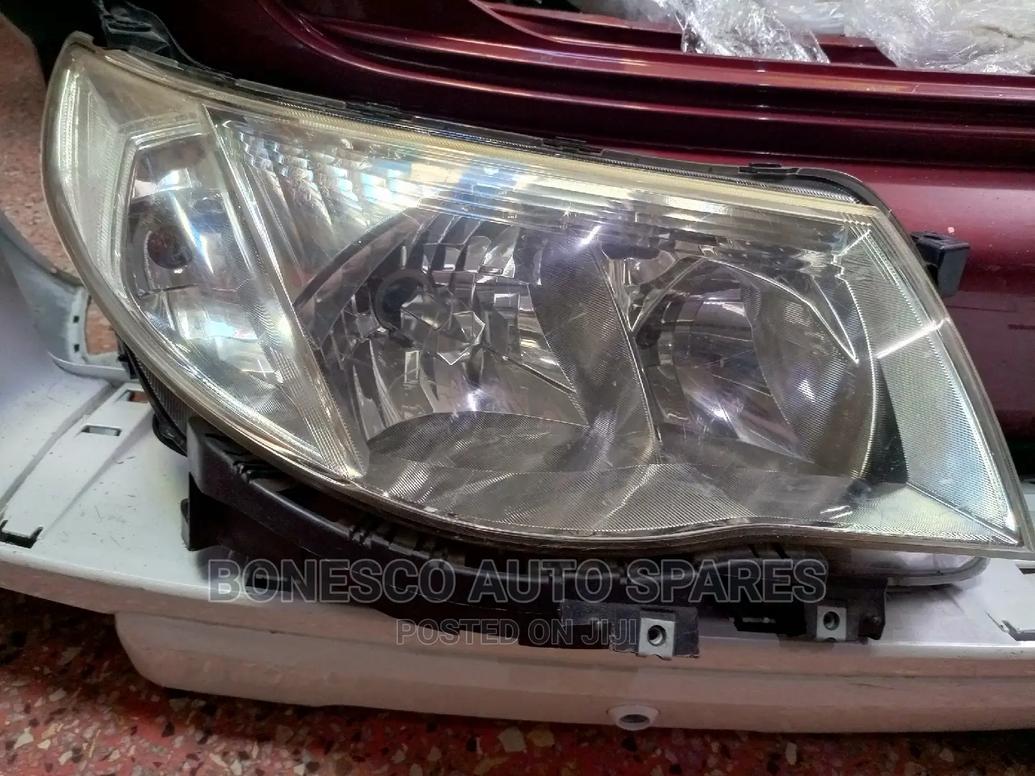 2008-2012 Subaru Forest Xenon Headlight Assembly (SH-5)