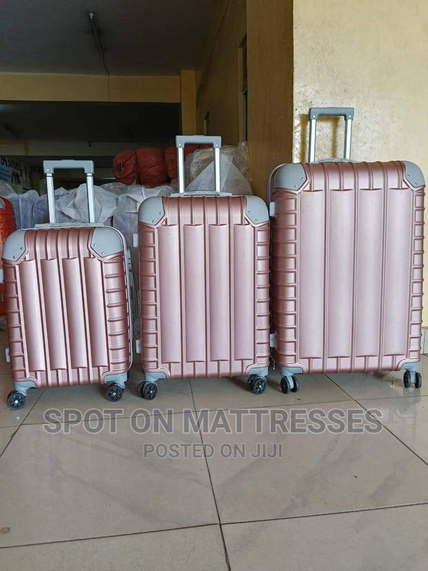 3 in 1 Luxurious Suitcase - thumbnail 6