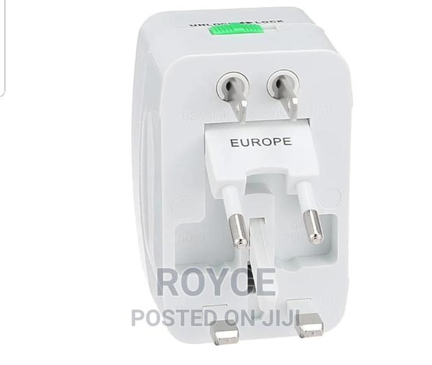 All in 1 Universal Adapter - thumbnail 3