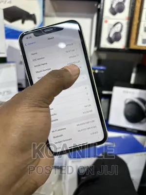 Apple iPhone 11 64 GB White