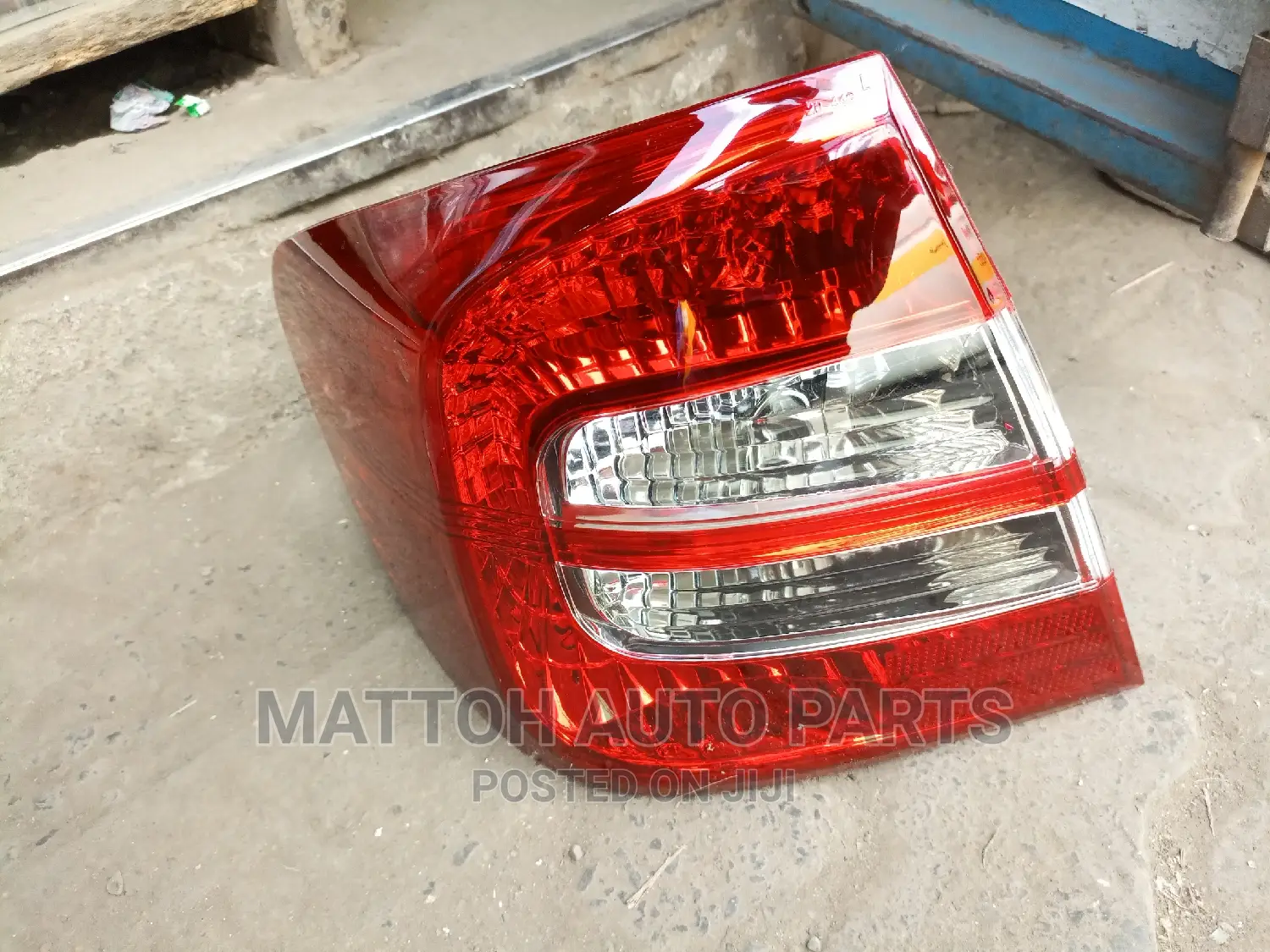 Premio 2005 Tail Light