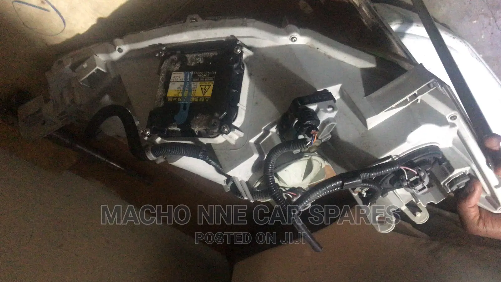 Toyota Allion 260 Xenon Headlight (Black?