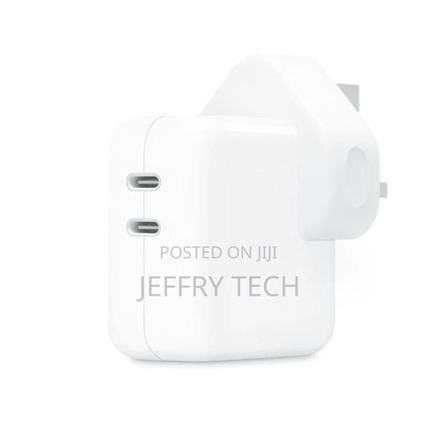 Apple 35W Dual USB-C Port Power Adapter - main view
