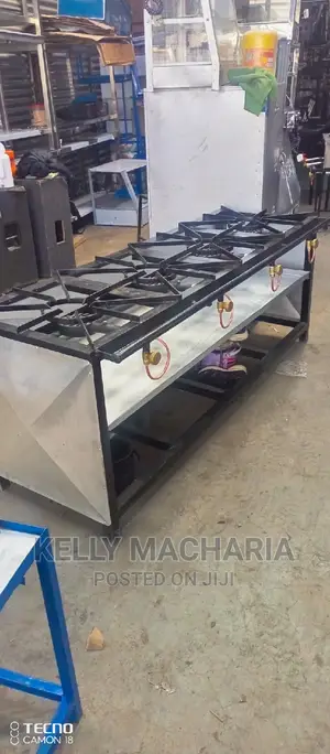 Four Burner Closed Gas Grill Jikos