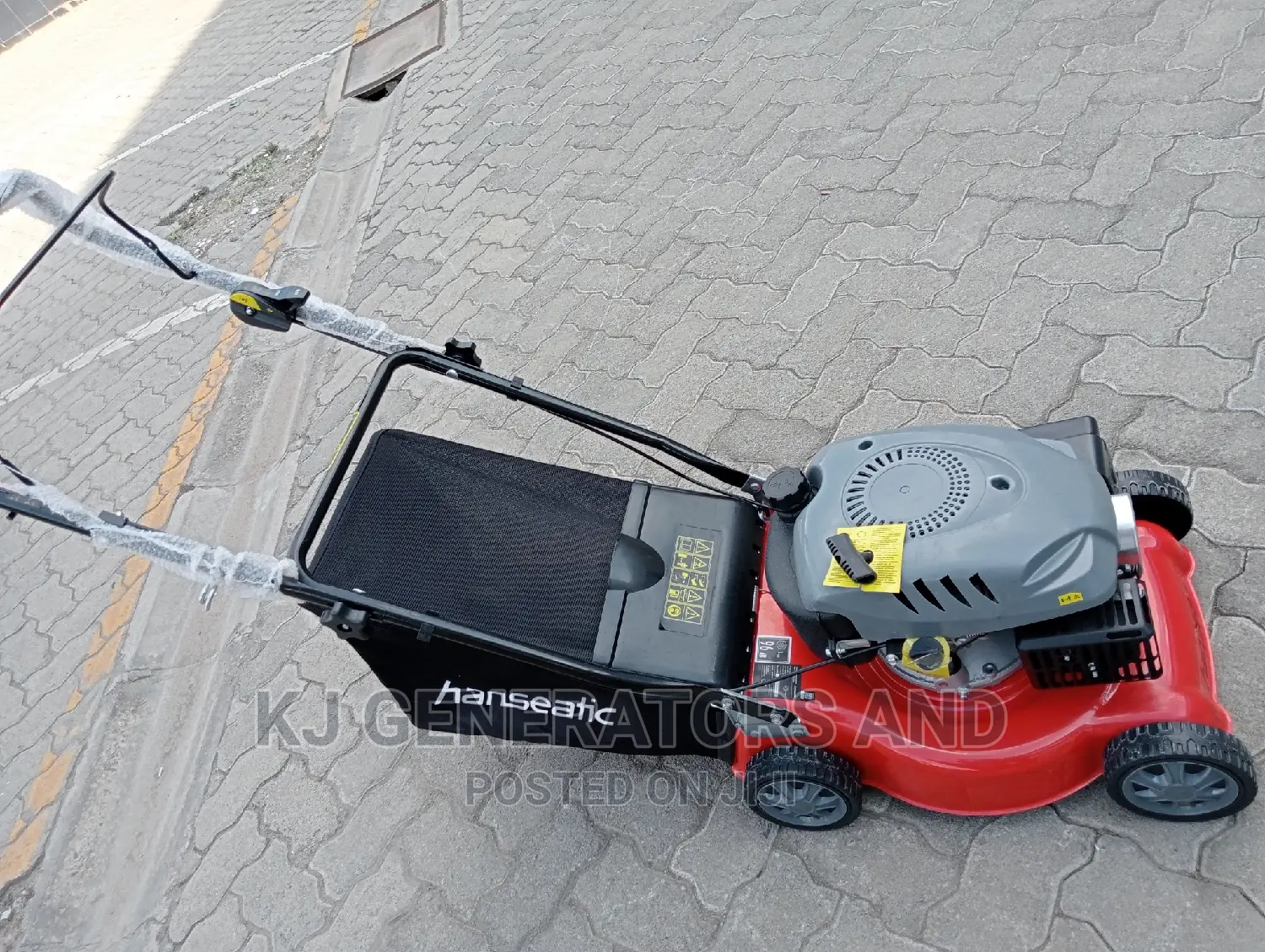 HENSEATIC LAWN MOWER --3hp Petrol Powered