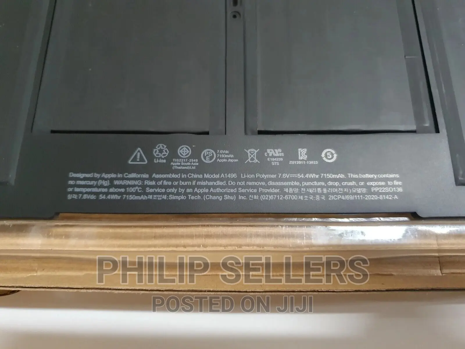 Apple Battery for Macbook Air 13 Model A1496 7.6V 54.4wh 71