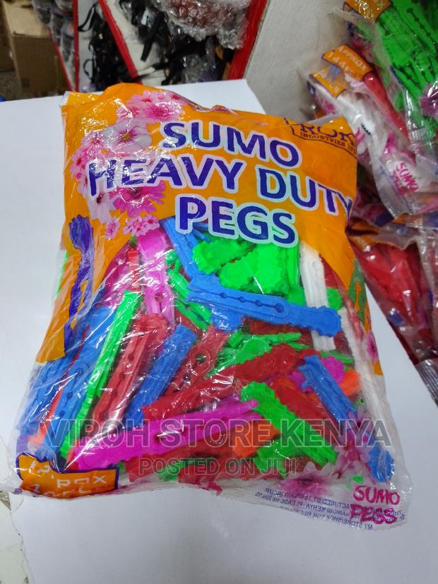 Multicolor Sumo Heavy Duty Pegs 144pcs