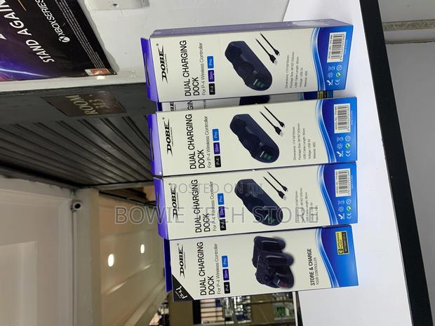 Ps4 Dual Charging Dock (Dobe)