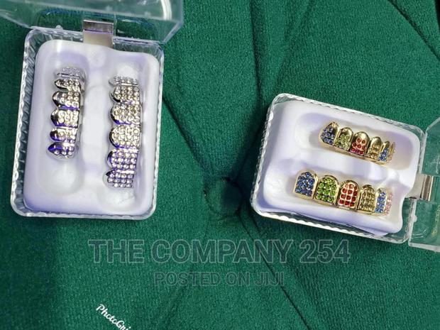Fashionable Designer Quality Legit Iced Teeth Grills - main view