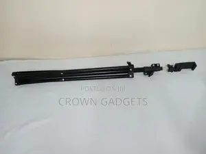 Adjustable 1.6M Tripod Stand