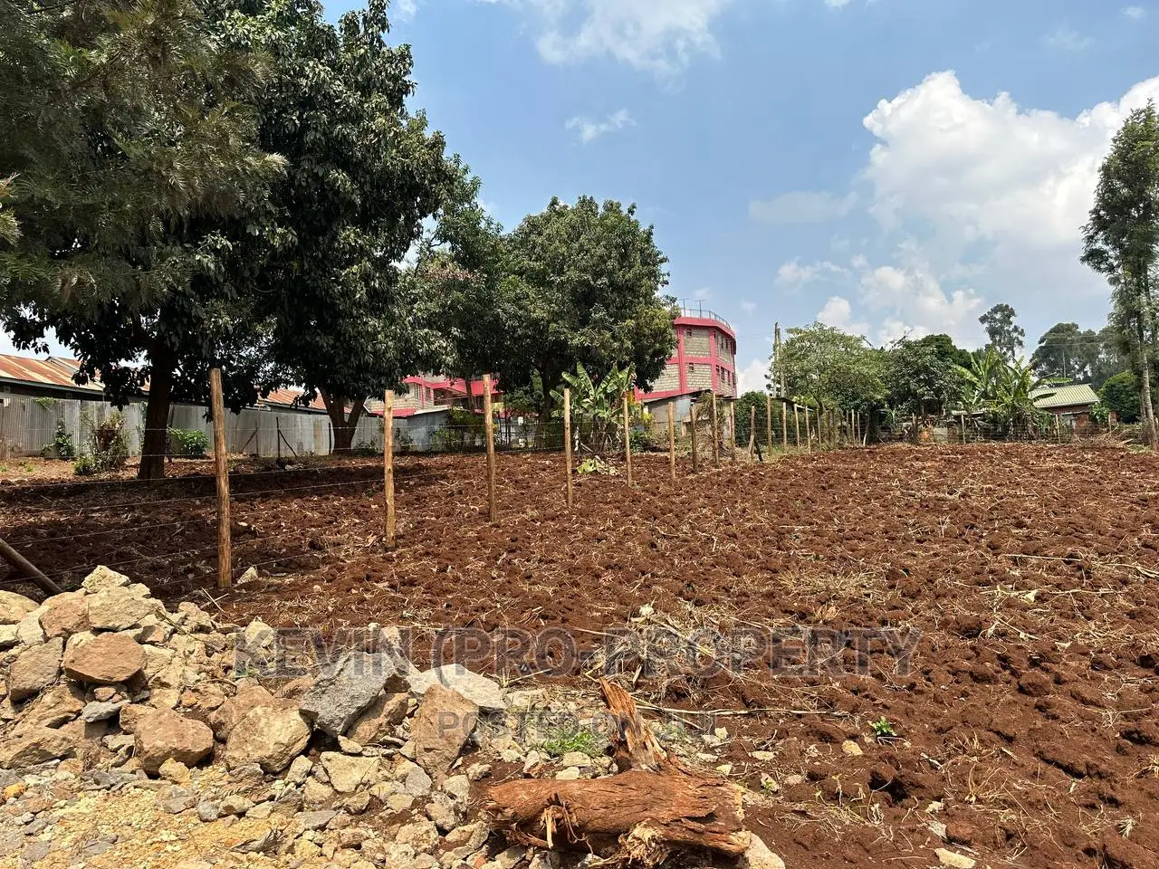Prime Commercial Plot for Sale in Kinoo, Muthiga