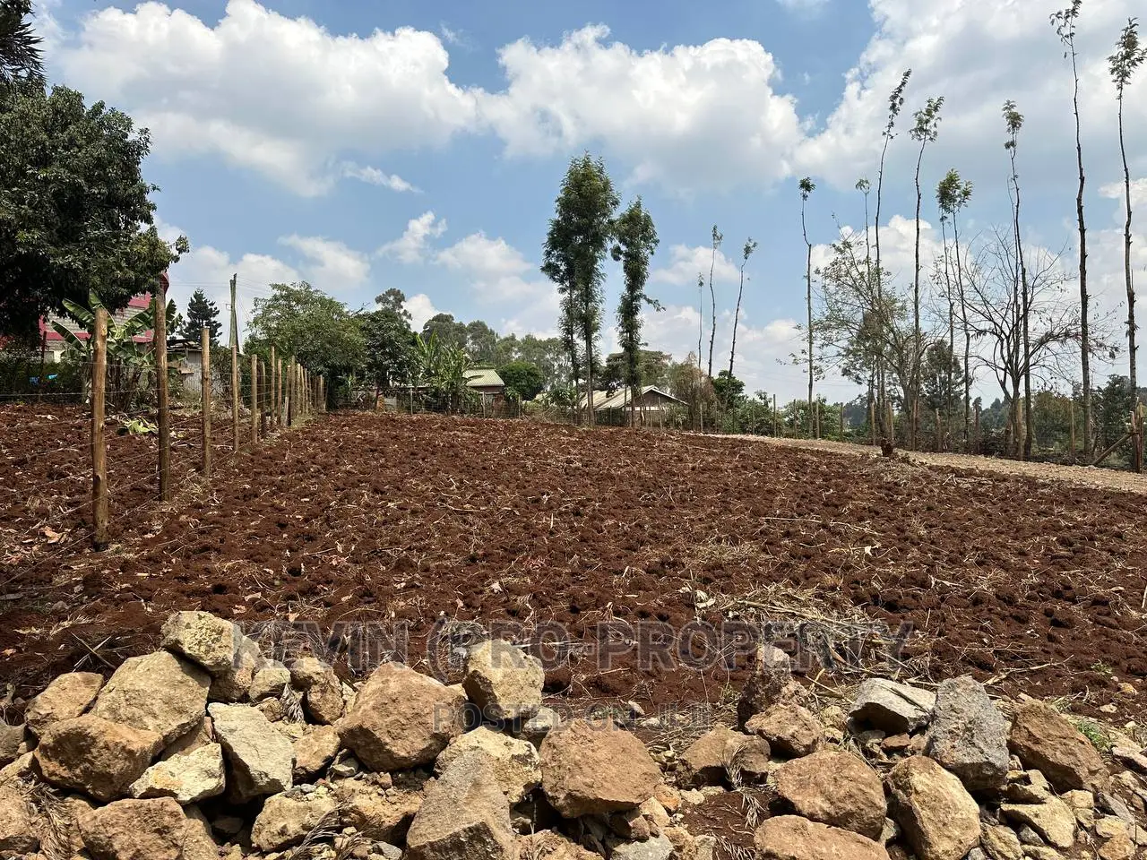 Prime Commercial Plot for Sale in Kinoo, Muthiga