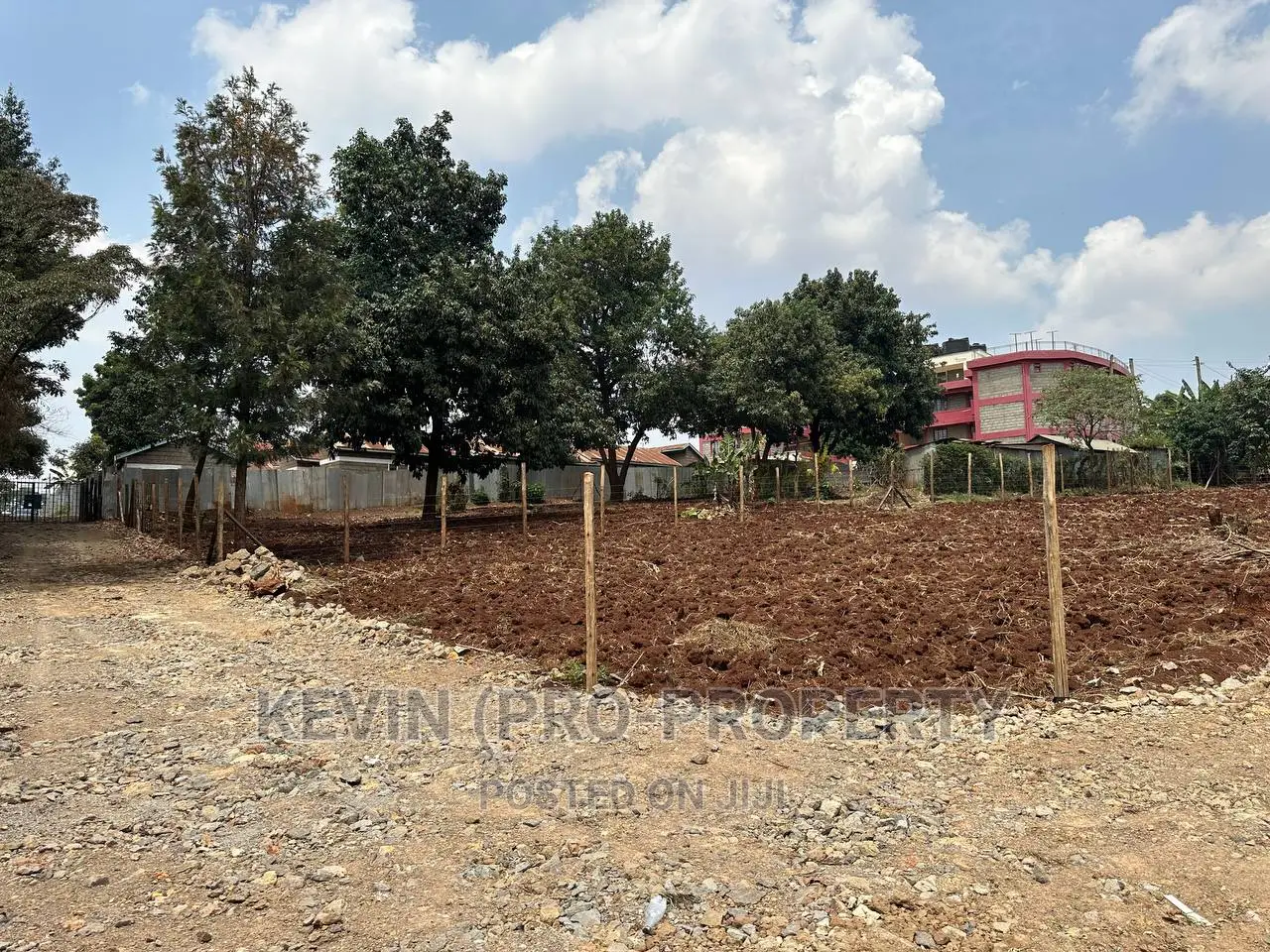 Prime Commercial Plot for Sale in Kinoo, Muthiga