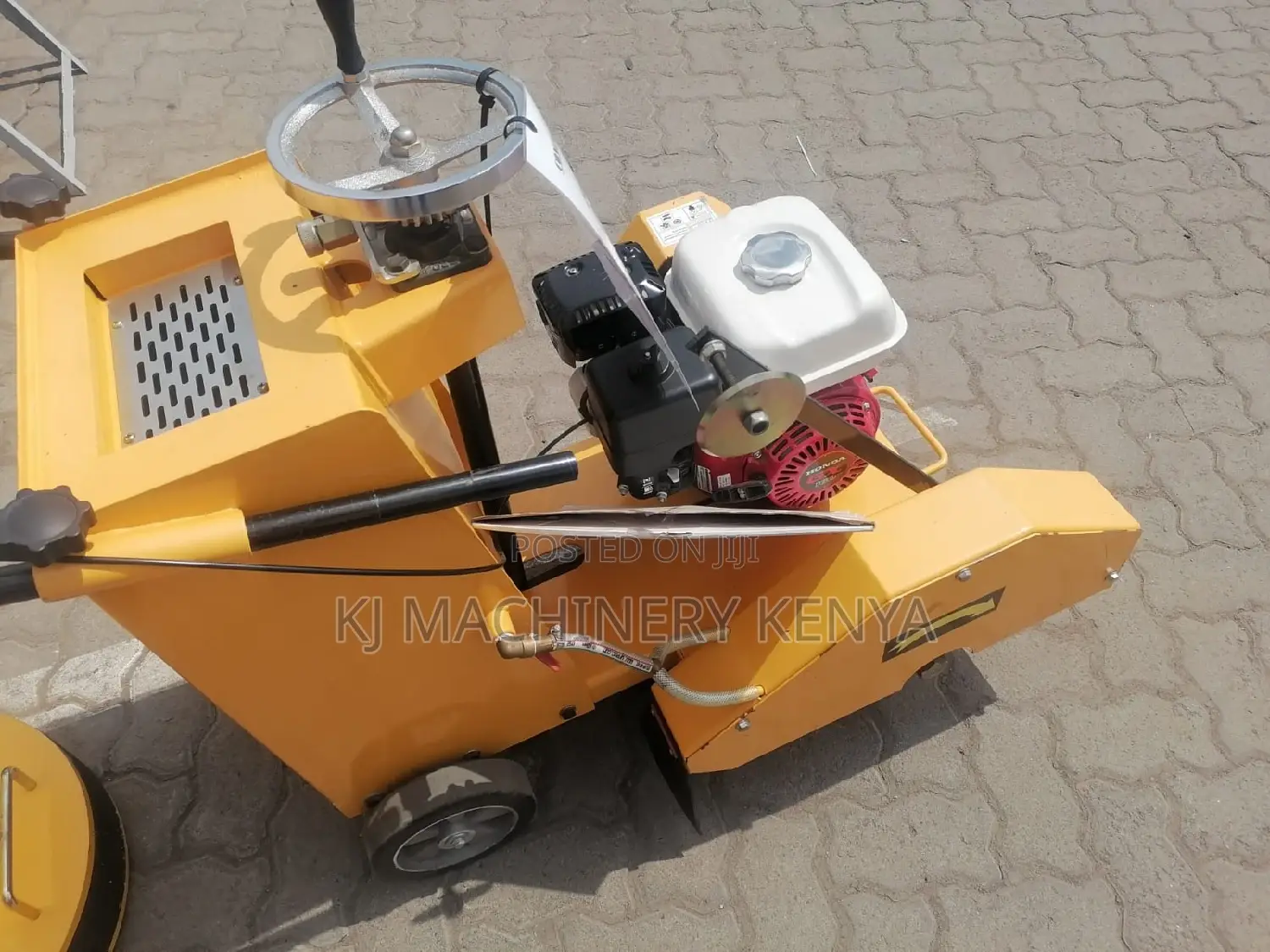 Honda Engine Concrete Cutter-30l Tank Capacity