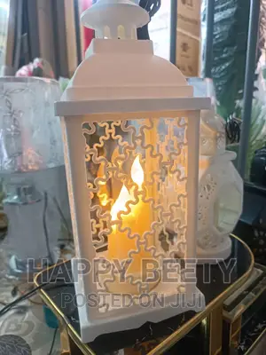 Beautiful Lantern With 3 Candle Lights