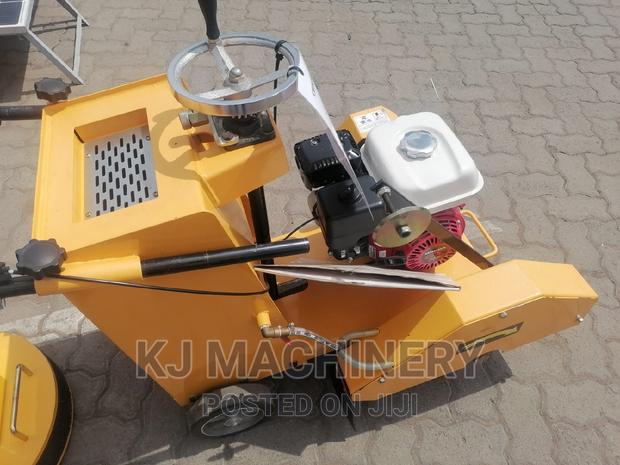 Floor/Concrete Cutter-Petrol Powered Honda Engine. - thumbnail 3