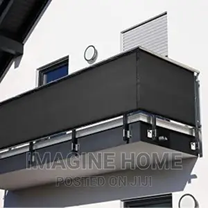 Balcony Privacy Shield/Dust Trap