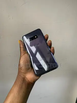 Samsung Galaxy S10e 128 GB Black