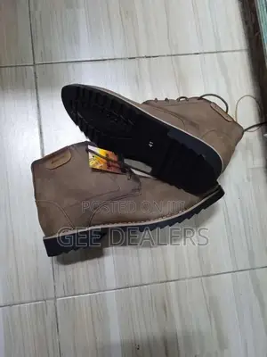 Cacatua Men Official Boots