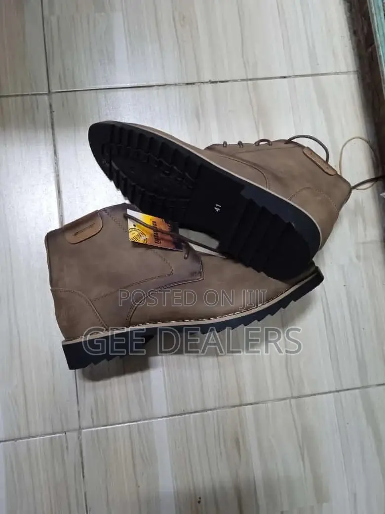 Cacatua Men Official Boots