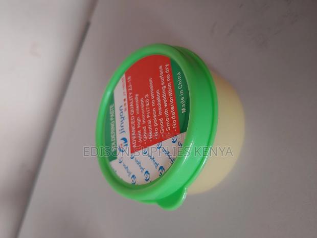 Soldering Paste Soldering Flux Paste for Soldering Iron Guns - main view