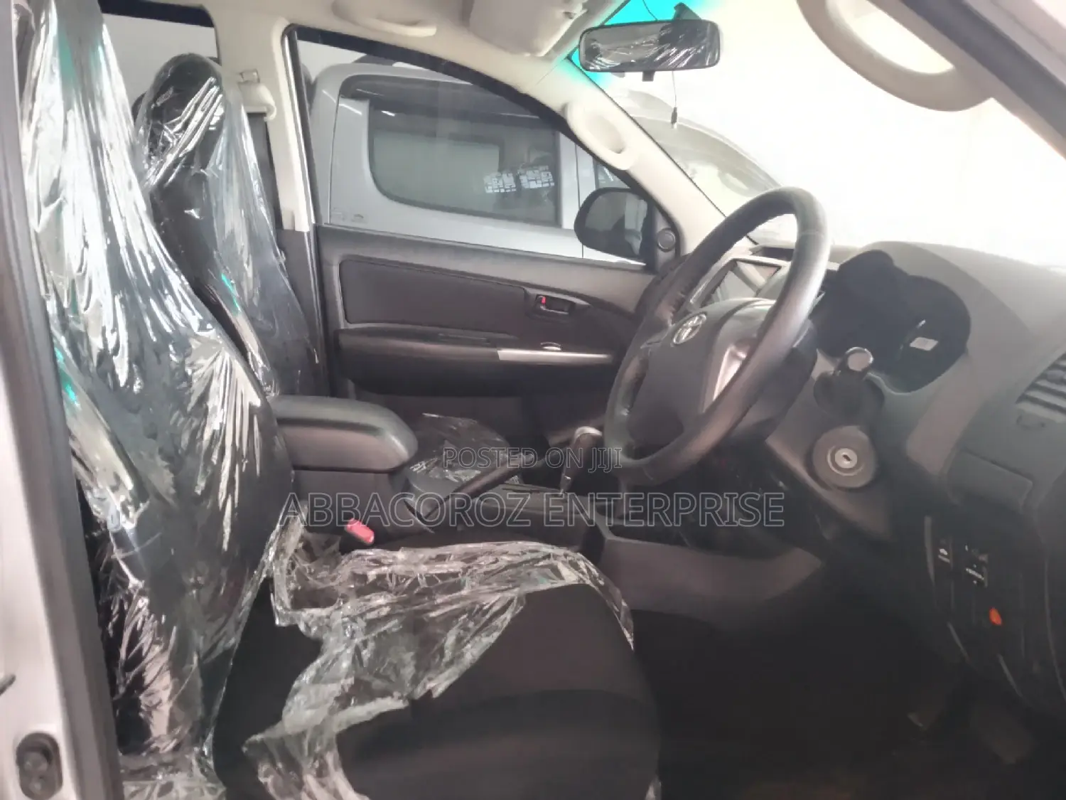 Toyota Hilux 2016 Gray