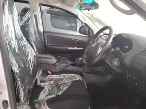 Toyota Hilux 2016 Gray
