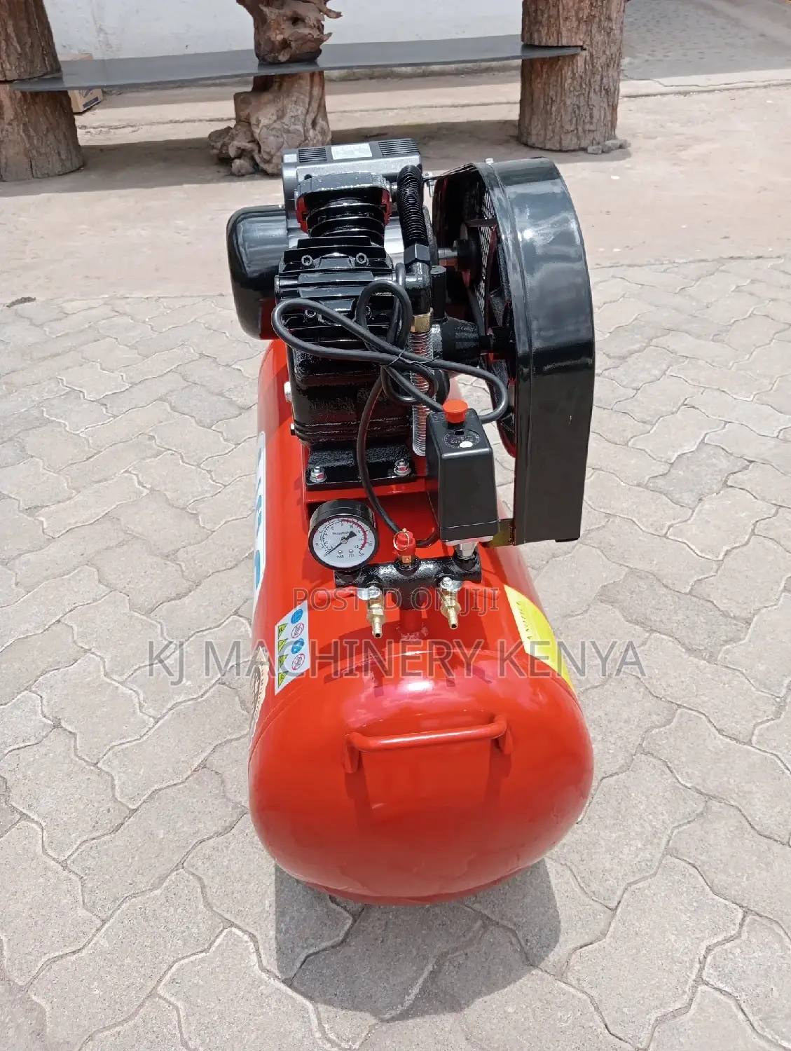 Hundred Litres Air Compressor in Stock