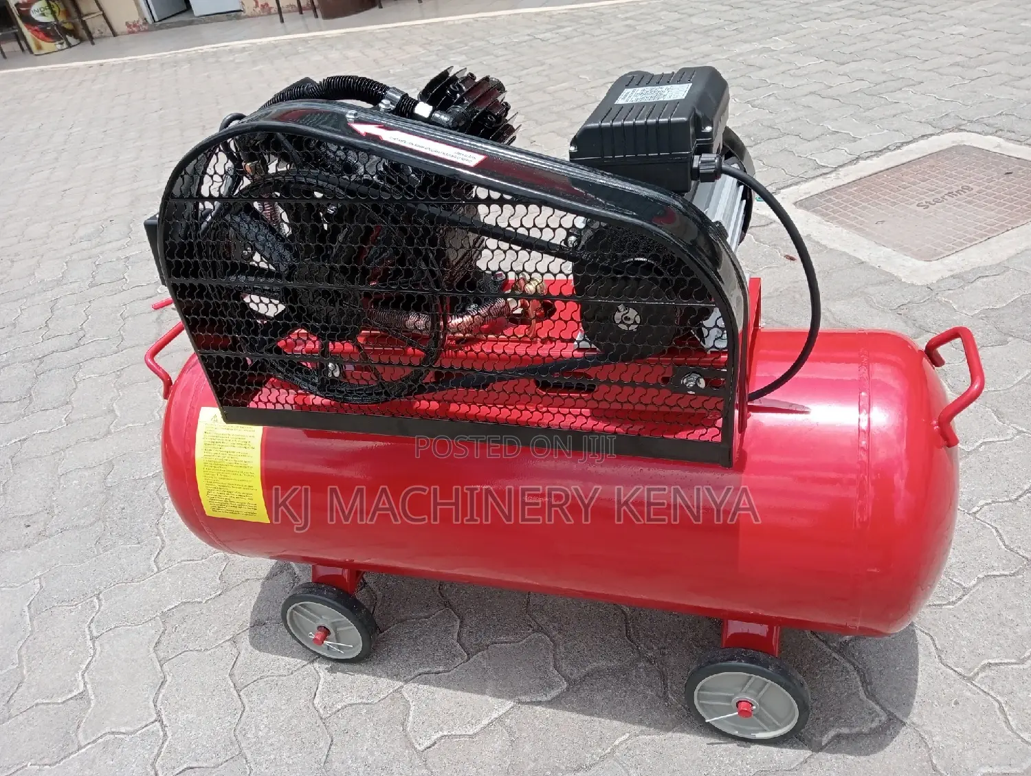 Hundred Litres Air Compressor in Stock
