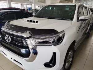 Toyota Hilux 2016 White