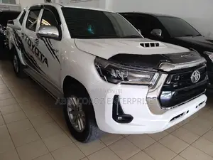 Toyota Hilux 2016 White