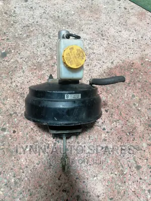 Nissan Hardbody Break Booster Complete With Master Cylinder