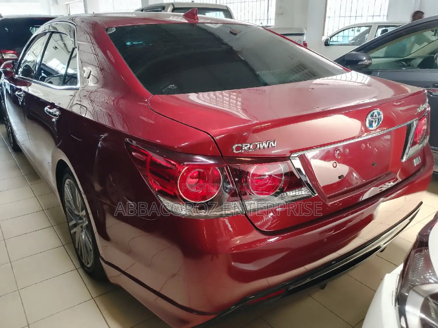Toyota Crown 2016 Red