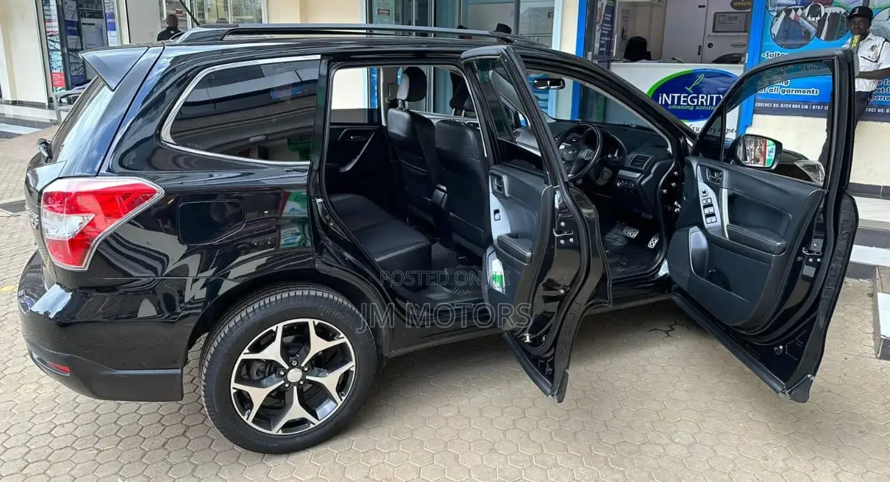 Subaru Forester 2013 Black