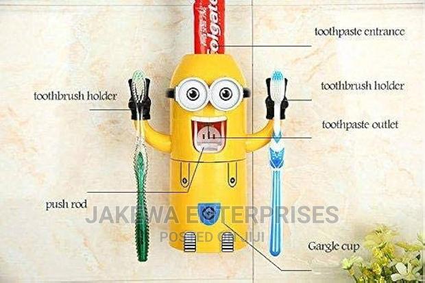 MINION Toothbrush Holder With Automatic Toothpaste Dispenser - main view