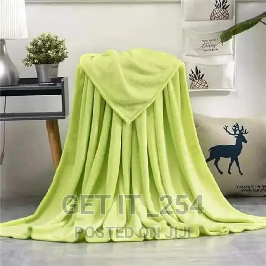 Plain Coral Fleece Throw Away Blanket